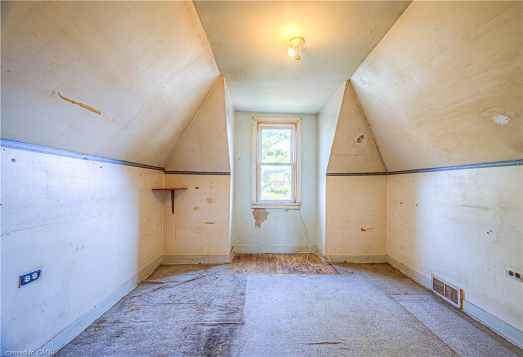 20 Beatty Avenue, Hamilton, ON - Indoor