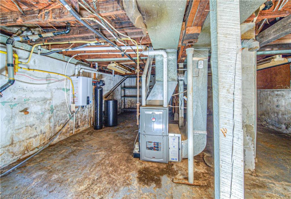 20 Beatty Avenue, Hamilton, ON - Indoor Photo Showing Basement