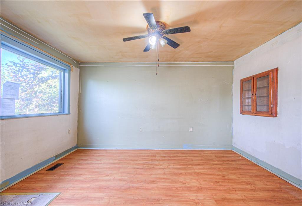 20 Beatty Avenue, Hamilton, ON - Indoor Photo Showing Other Room