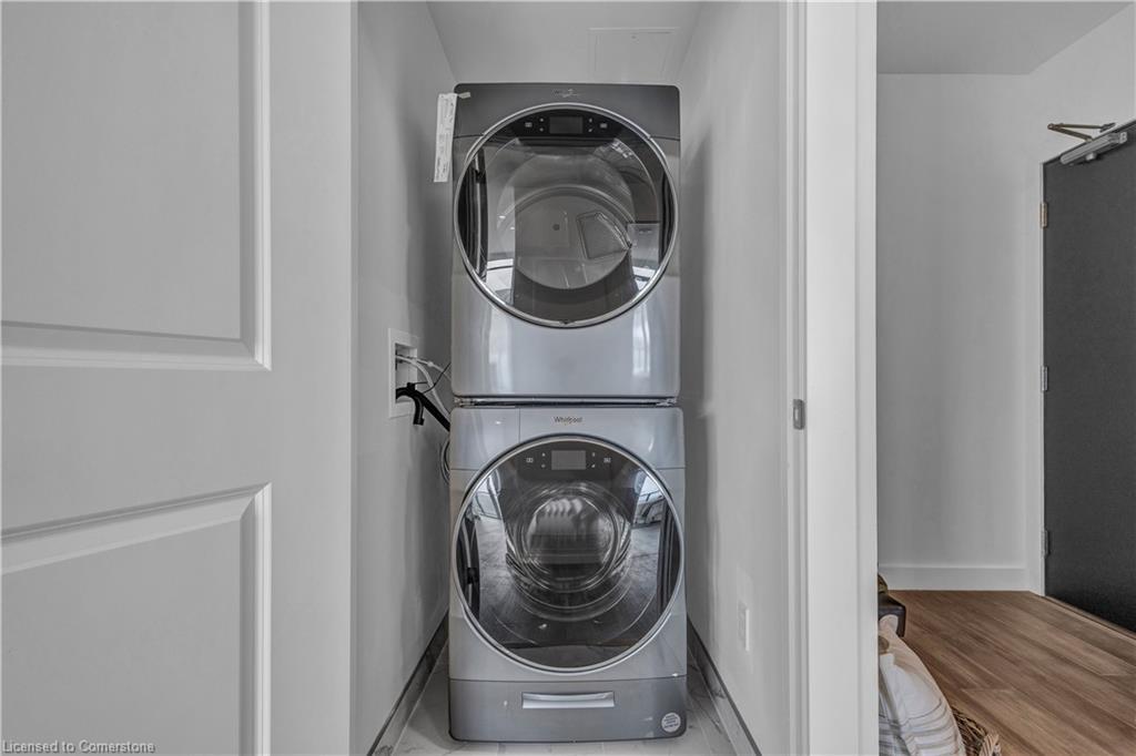1414-15 Glebe Street, Cambridge, ON - Indoor Photo Showing Laundry Room