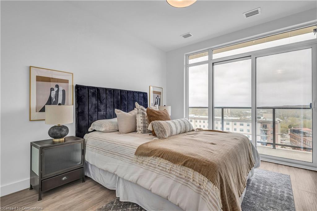 1414-15 Glebe Street, Cambridge, ON - Indoor Photo Showing Bedroom