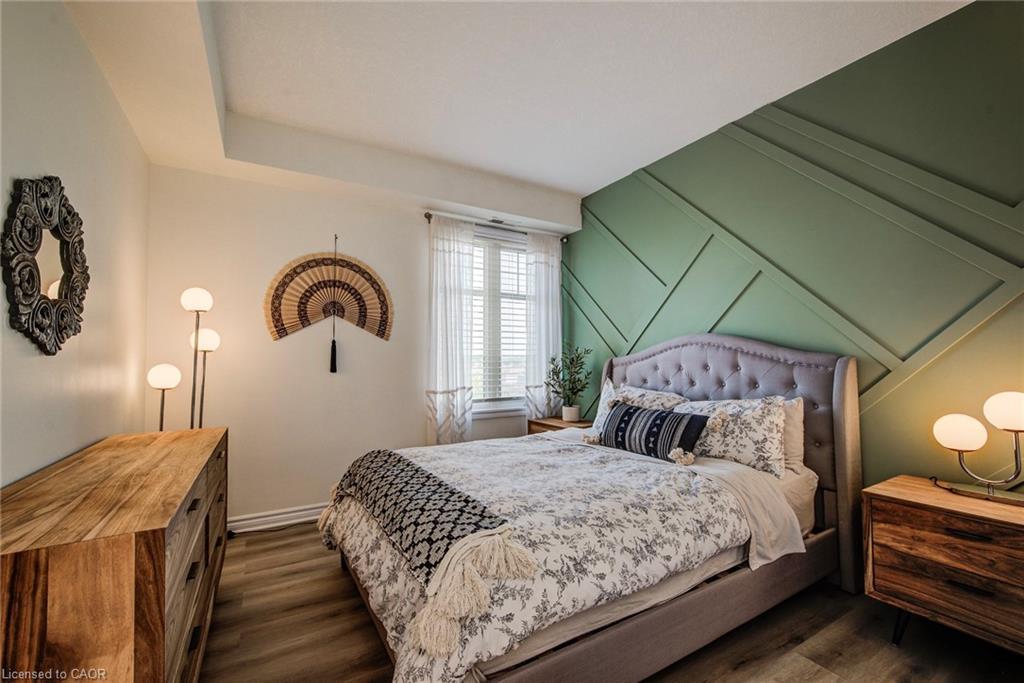 401-2 Colonial Drive, Guelph, ON - Indoor Photo Showing Bedroom
