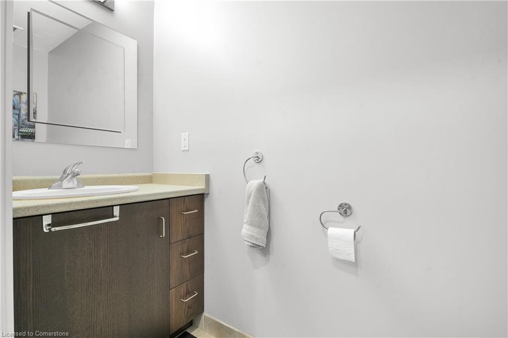 802-191 King Street S, Waterloo, ON - Indoor Photo Showing Bathroom