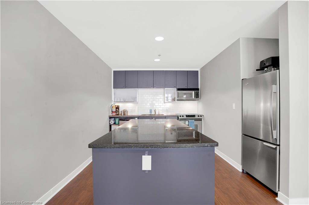 802-191 King Street S, Waterloo, ON - Indoor Photo Showing Kitchen With Upgraded Kitchen