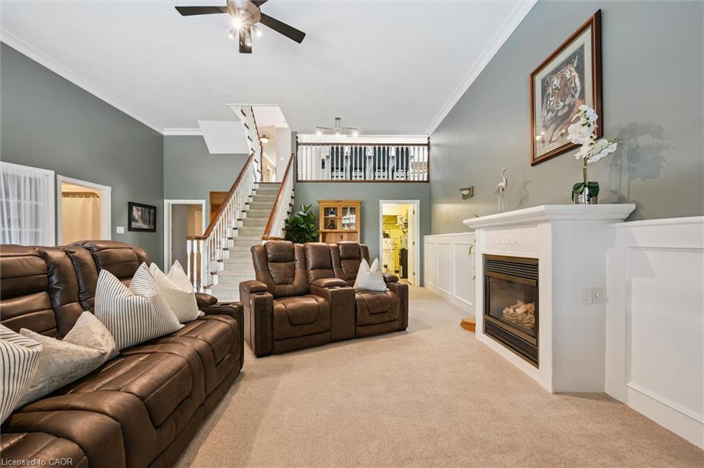 114 Delavan Drive, Cambridge, ON - Indoor Photo Showing Living Room With Fireplace