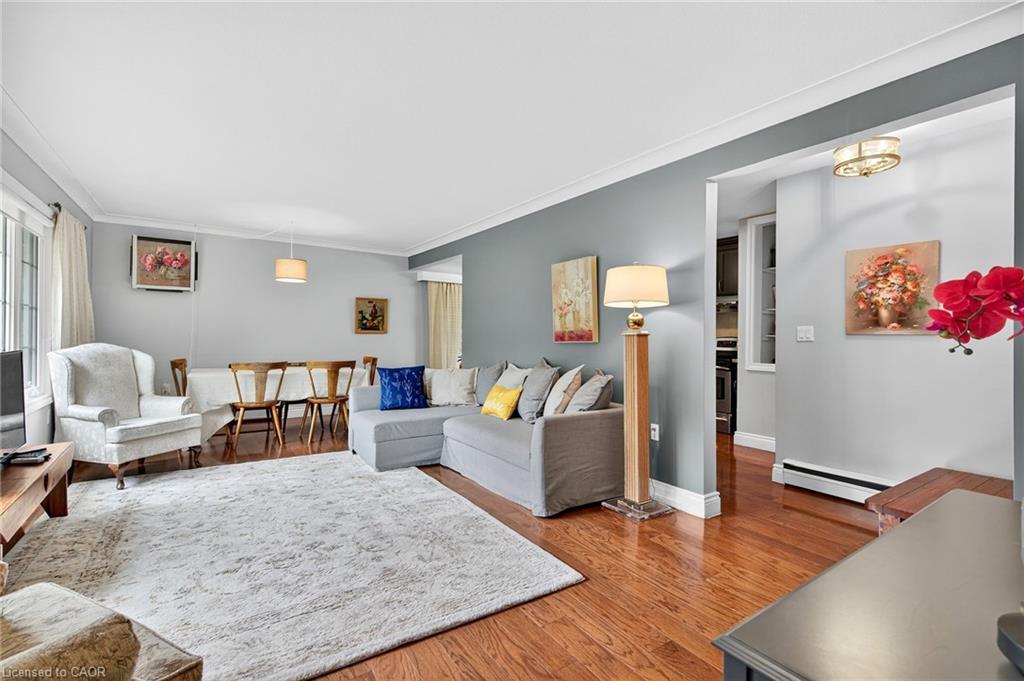 1786 York Road, Niagara-On-The-Lake, ON - Indoor Photo Showing Living Room