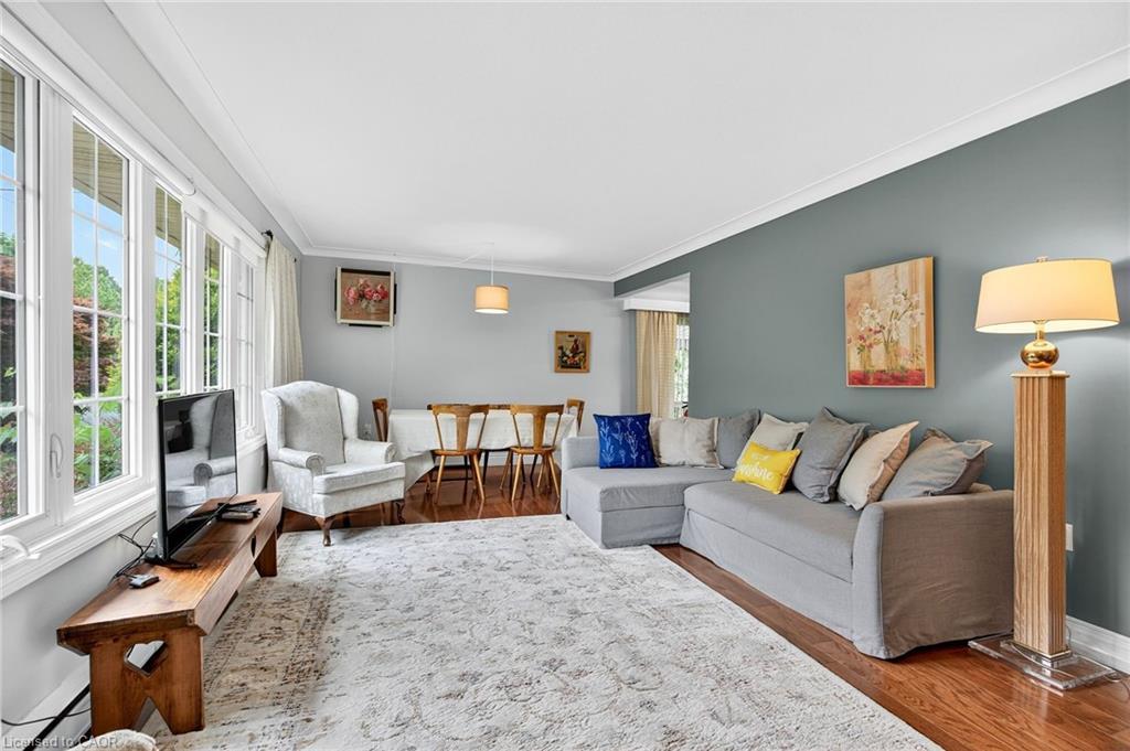 1786 York Road, Niagara-On-The-Lake, ON - Indoor Photo Showing Living Room