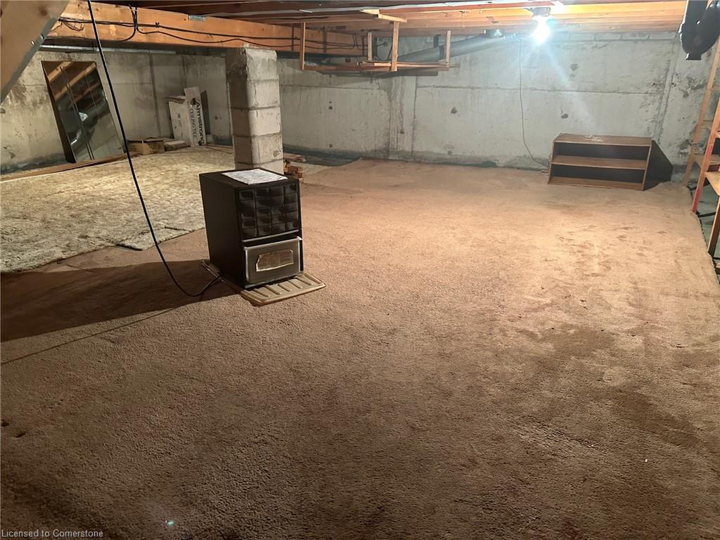 1588 Hobbs Crescent, Mississauga, ON - Indoor Photo Showing Basement