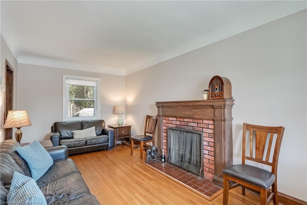 1153 Bellview Street, Burlington, ON - Indoor Photo Showing Living Room With Fireplace