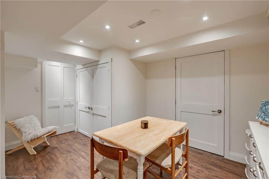 1153 Bellview Street, Burlington, ON - Indoor