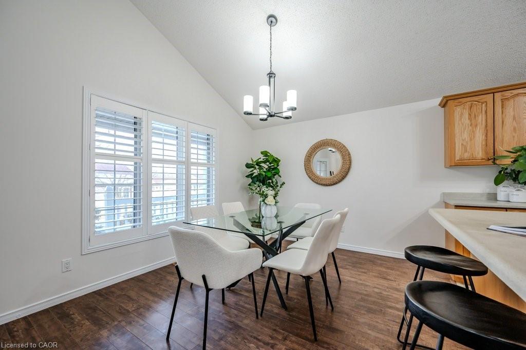 185 Wesley Crescent, Waterloo, ON - Indoor Photo Showing Dining Room