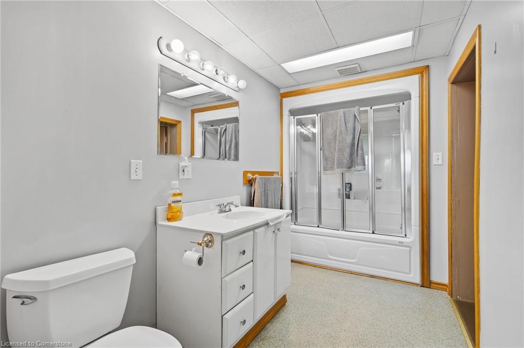 43030 Highway 3, Wainfleet, ON - Indoor Photo Showing Bathroom