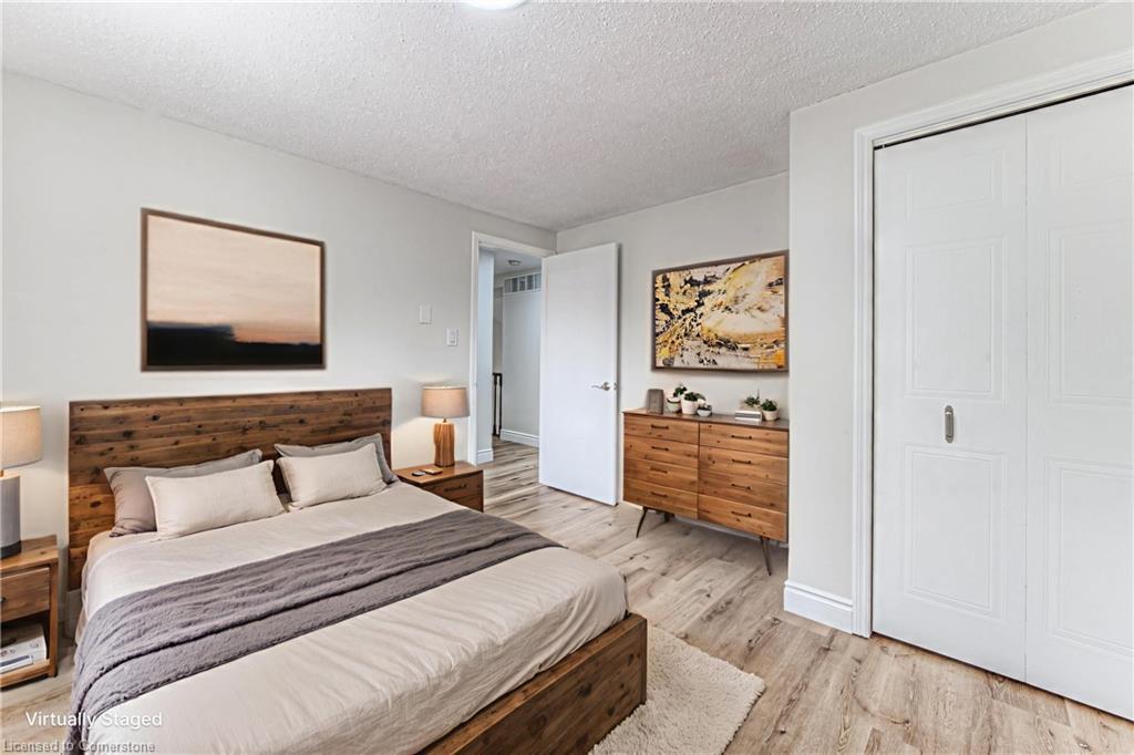 582 Drummerhill Crescent, Waterloo, ON - Indoor Photo Showing Bedroom