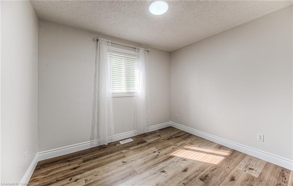 582 Drummerhill Crescent, Waterloo, ON - Indoor Photo Showing Other Room