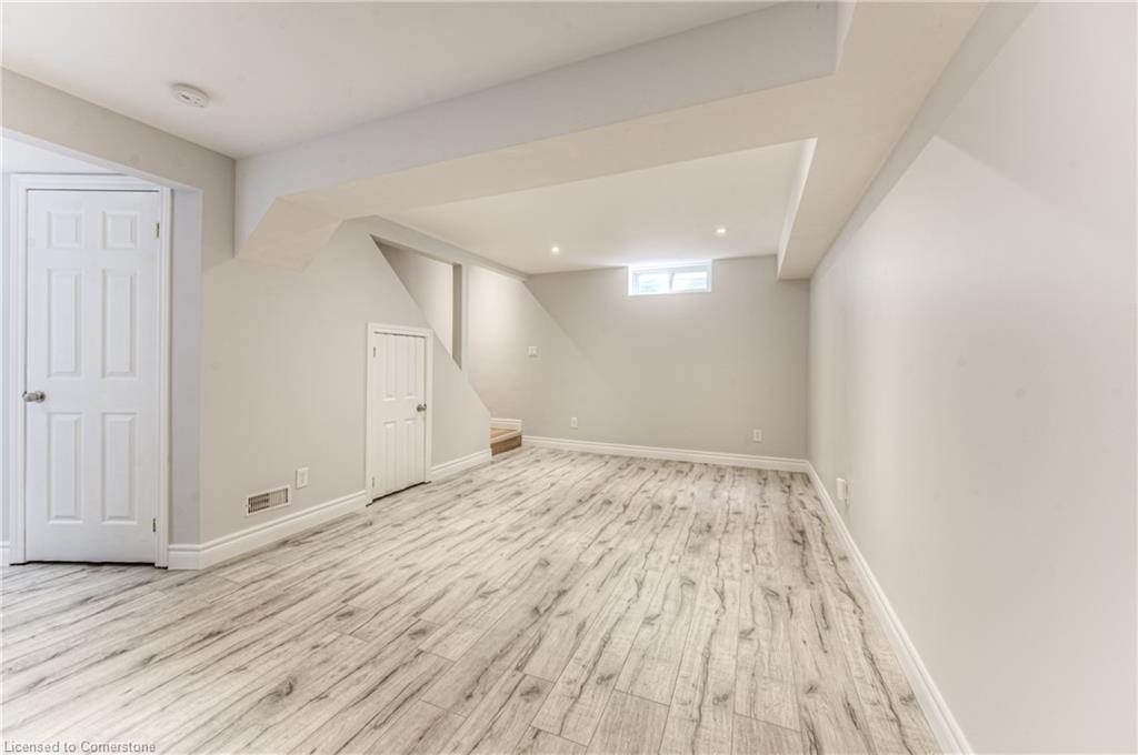 582 Drummerhill Crescent, Waterloo, ON - Indoor