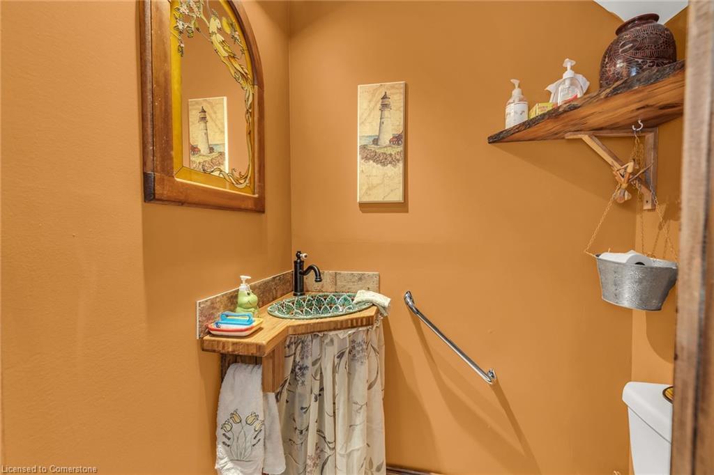 35 Canal Bank Road, Port Colborne, ON - Indoor Photo Showing Other Room