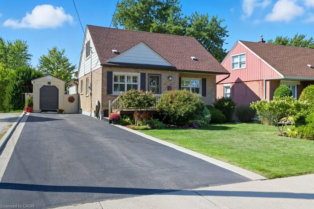 478 East 37Th Street, Hamilton, ON - Outdoor With Facade