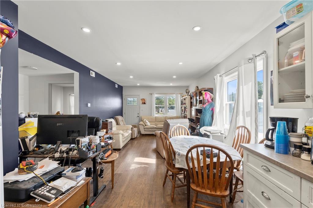 362 Carlton Street, St. Catharines, ON - Indoor Photo Showing Dining Room