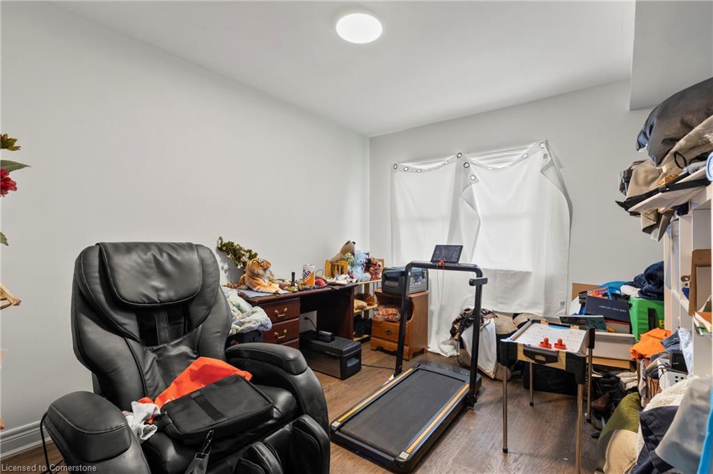 362 Carlton Street, St. Catharines, ON - Indoor Photo Showing Gym Room