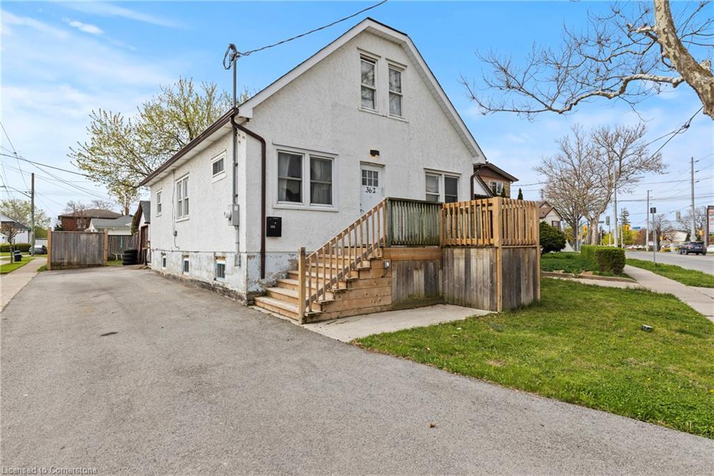362 Carlton Street, St. Catharines, ON - Outdoor