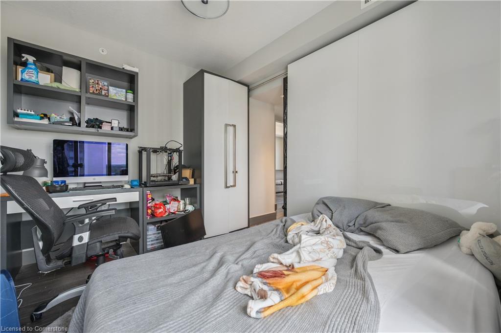 T1-1901-330 Phillip Street S, Waterloo, ON - Indoor Photo Showing Bedroom