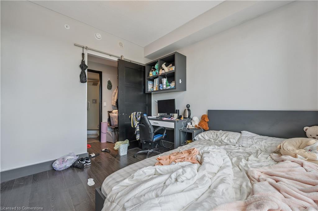 T1-1901-330 Phillip Street S, Waterloo, ON - Indoor Photo Showing Bedroom