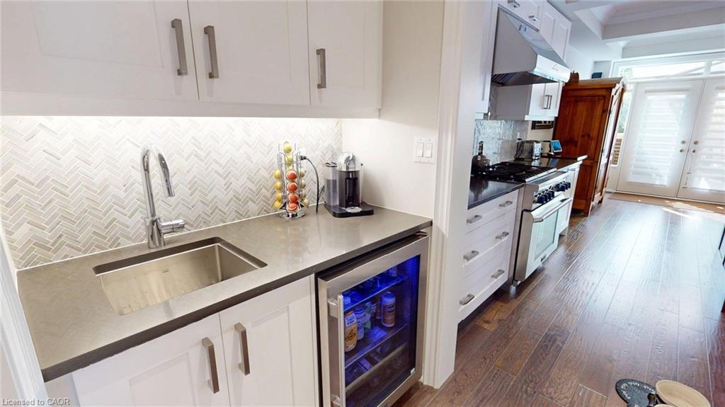 131 Mcpherson Road, Caledon, ON - Indoor Photo Showing Kitchen