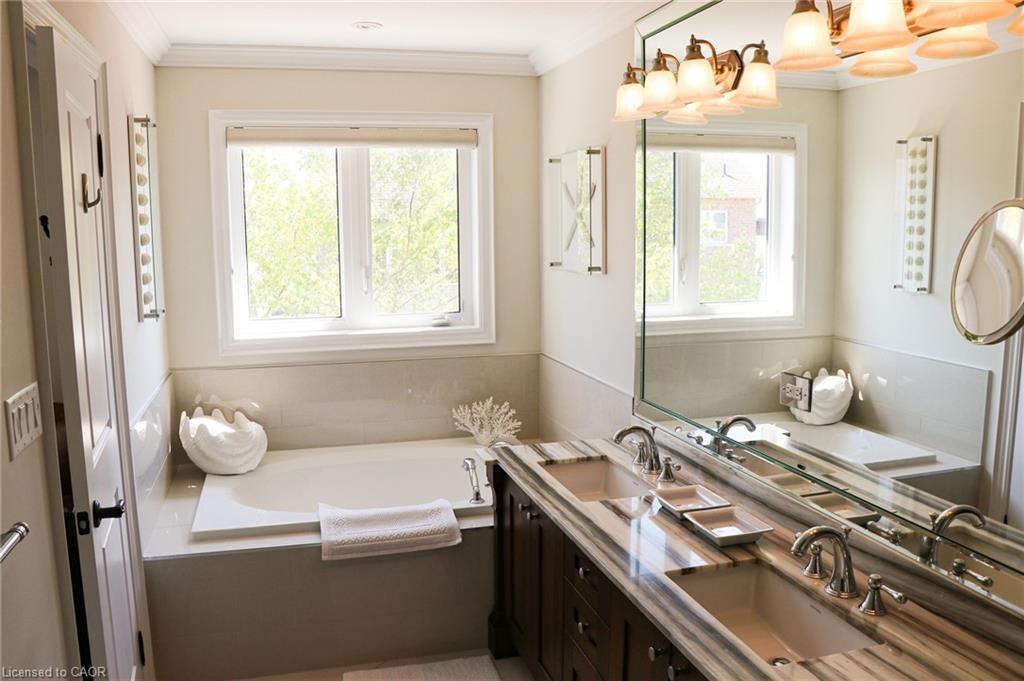 131 Mcpherson Road, Caledon, ON - Indoor Photo Showing Bathroom