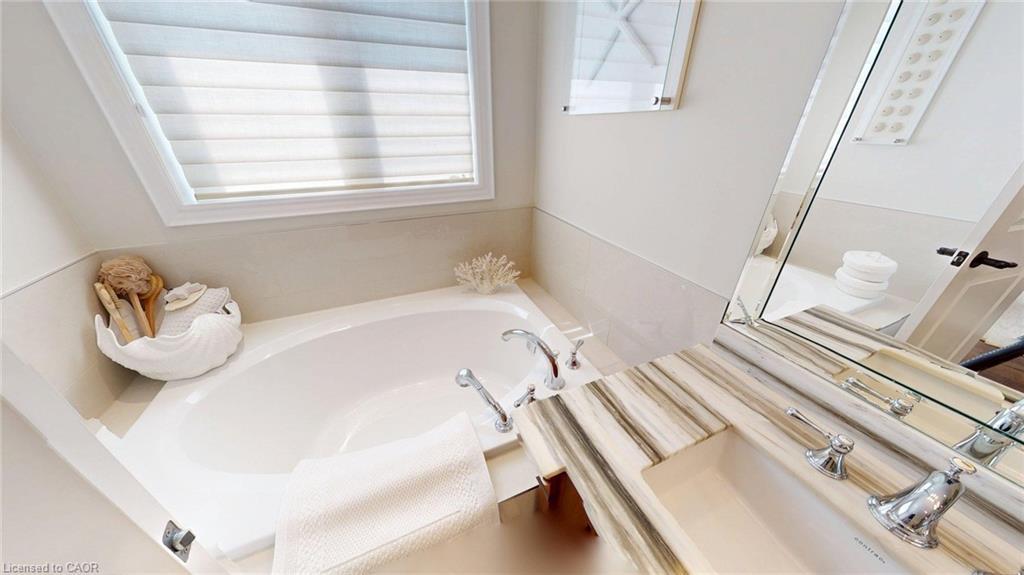 131 Mcpherson Road, Caledon, ON - Indoor Photo Showing Bathroom