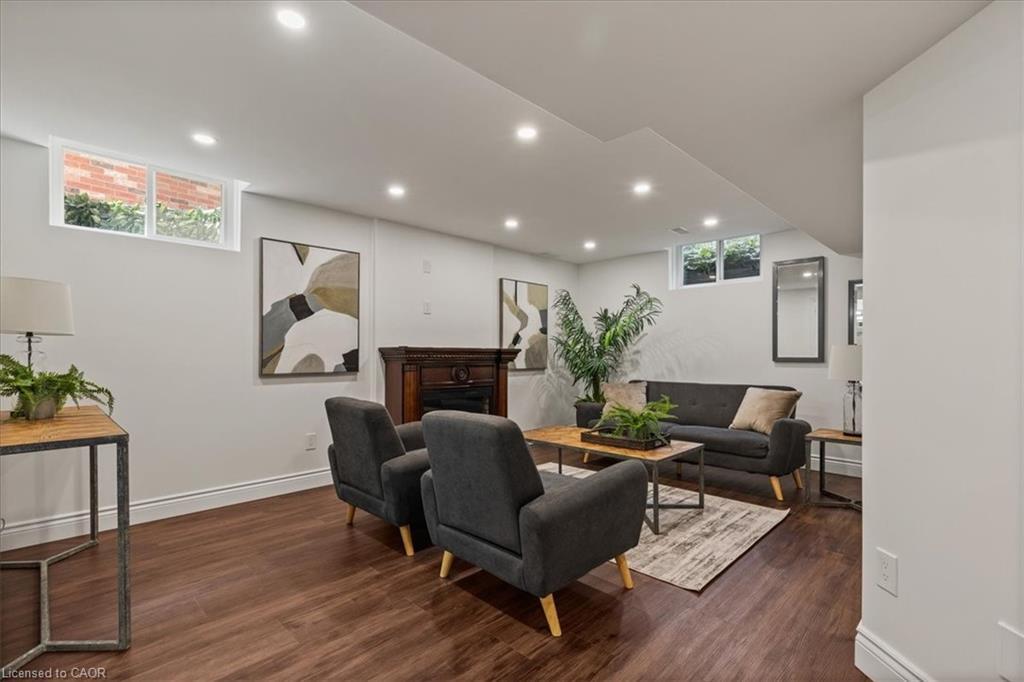 118 Banffshire Street, Kitchener, ON - Indoor