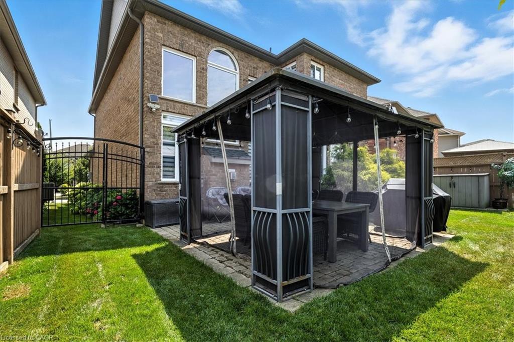 118 Banffshire Street, Kitchener, ON - Outdoor With Exterior