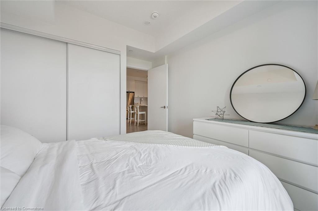 323-55 Duke Street, Kitchener, ON - Indoor Photo Showing Bedroom
