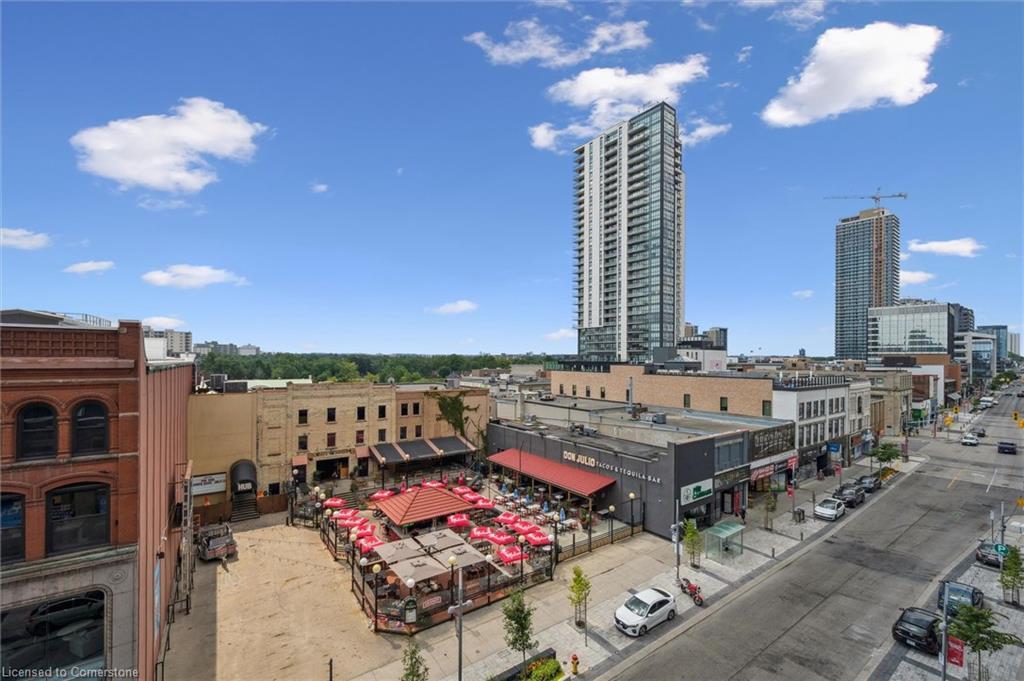 323-55 Duke Street, Kitchener, ON - Outdoor
