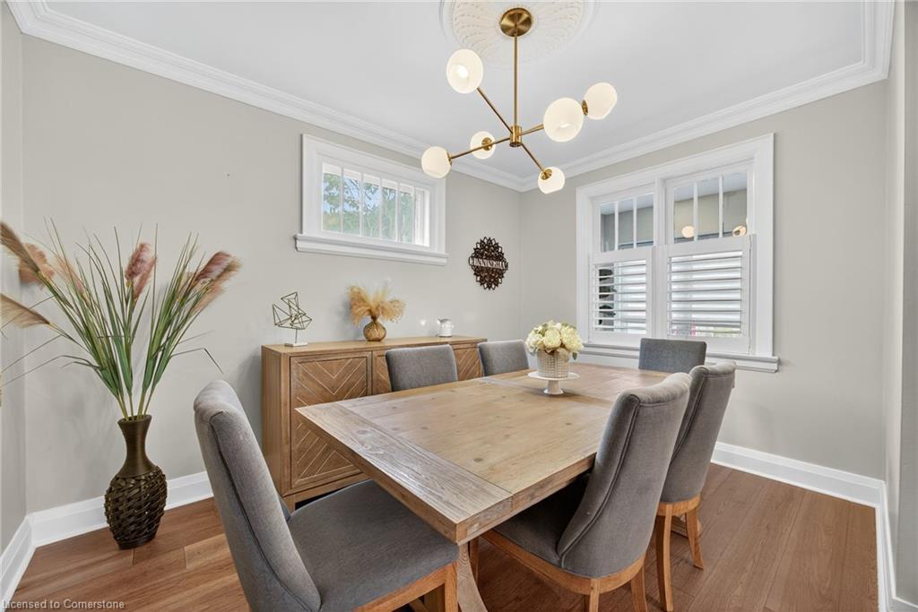 108 Owen Street, Barrie, ON - Indoor Photo Showing Dining Room