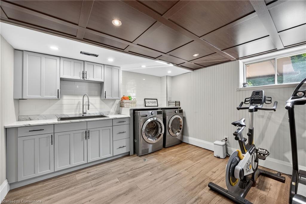 108 Owen Street, Barrie, ON - Indoor