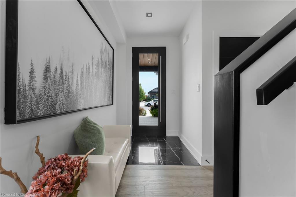 14 Willowbrook Drive, Welland, ON - Indoor Photo Showing Other Room