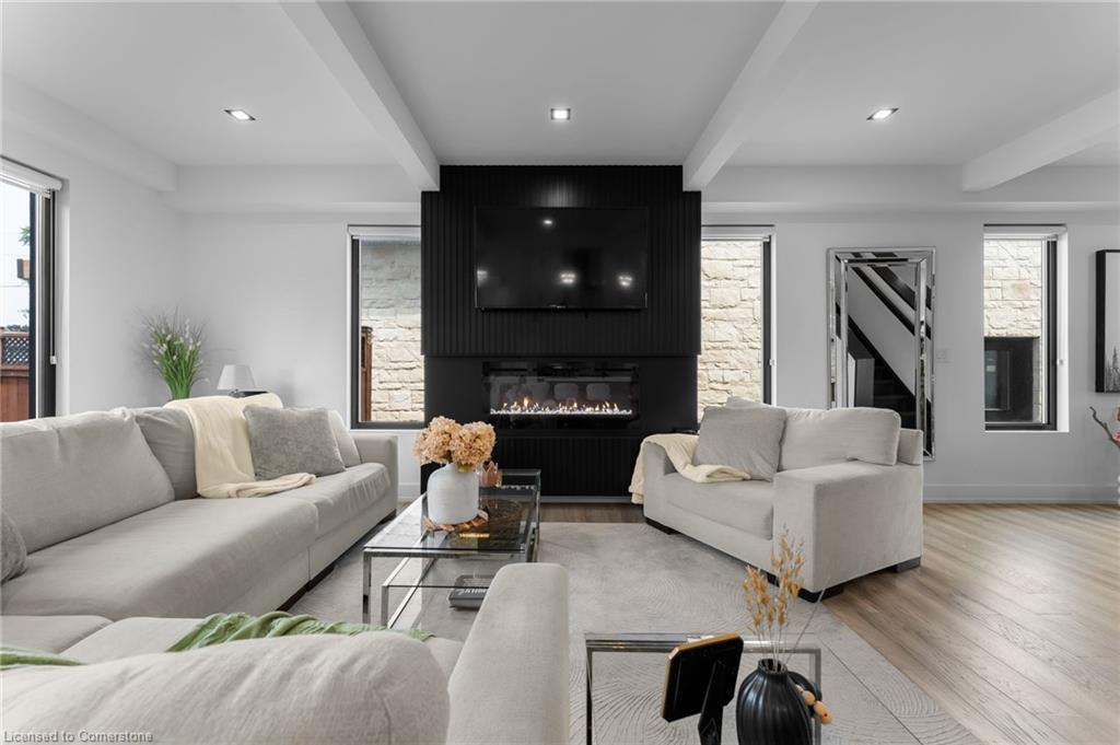 14 Willowbrook Drive, Welland, ON - Indoor Photo Showing Living Room With Fireplace