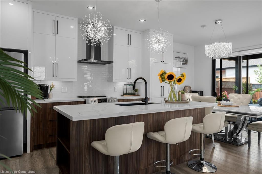 14 Willowbrook Drive, Welland, ON - Indoor