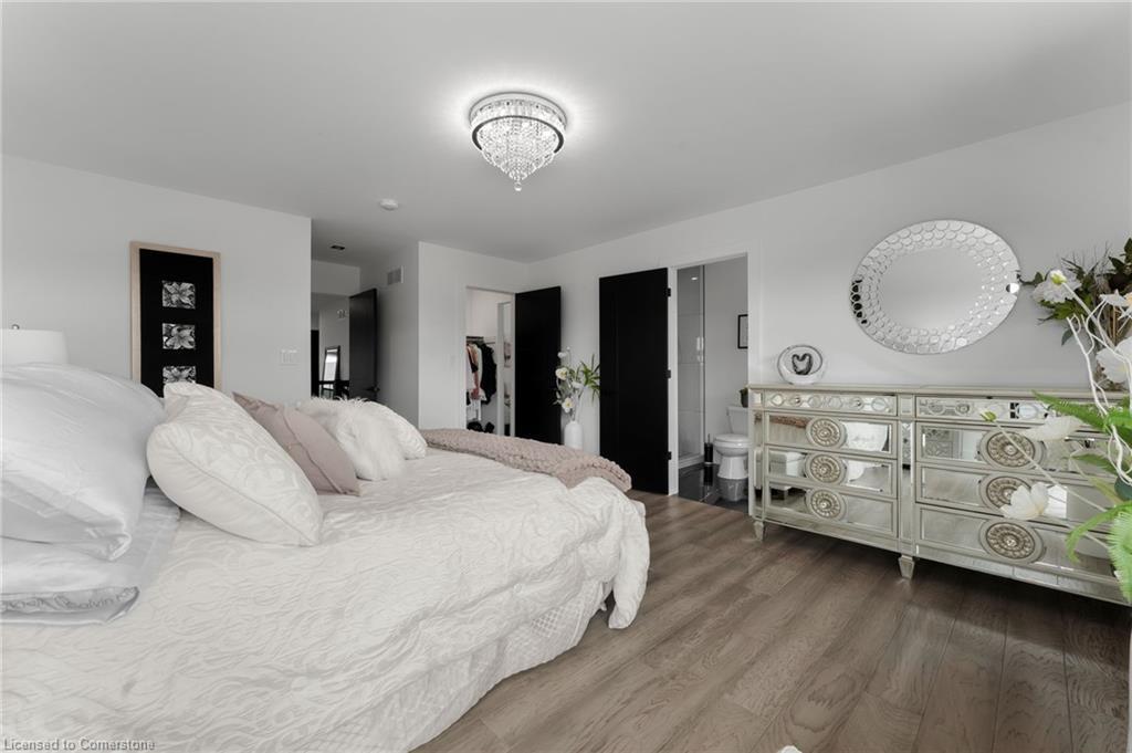 14 Willowbrook Drive, Welland, ON - Indoor Photo Showing Bedroom