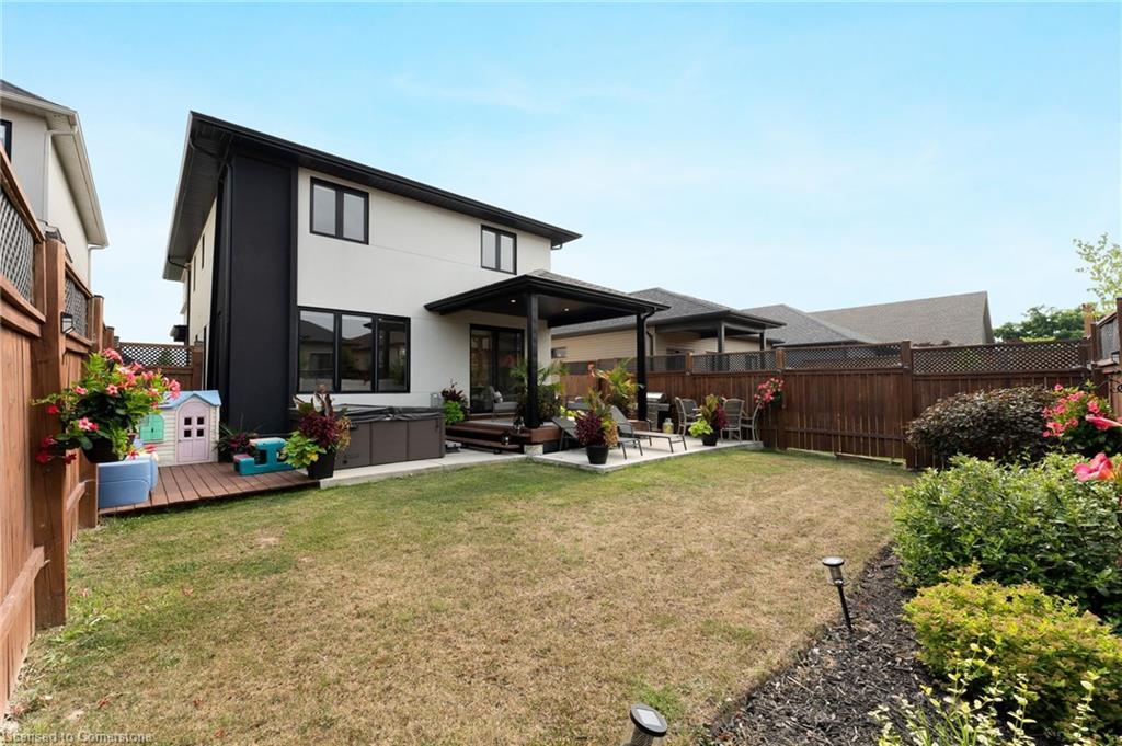 14 Willowbrook Drive, Welland, ON - Outdoor With Exterior