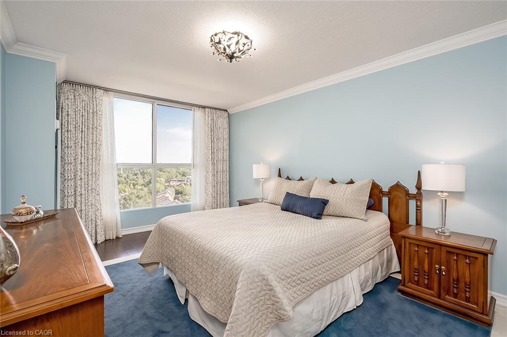 Ph105-1271 Walden Circle, Mississauga, ON - Indoor Photo Showing Bedroom