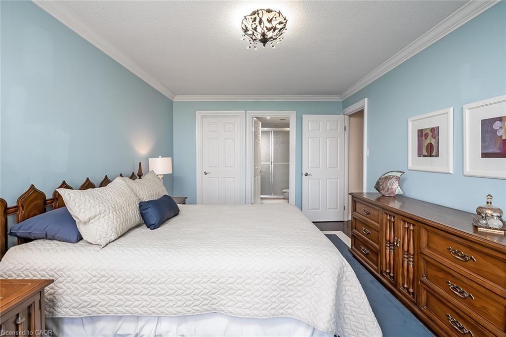 Ph105-1271 Walden Circle, Mississauga, ON - Indoor Photo Showing Bedroom