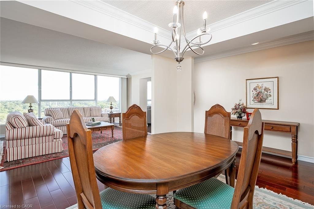 Ph105-1271 Walden Circle, Mississauga, ON - Indoor Photo Showing Dining Room