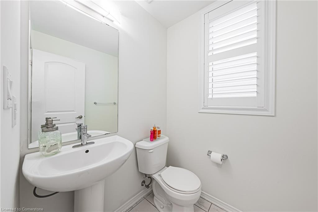 11 Mcwatters Street, Binbrook, ON - Indoor Photo Showing Bathroom