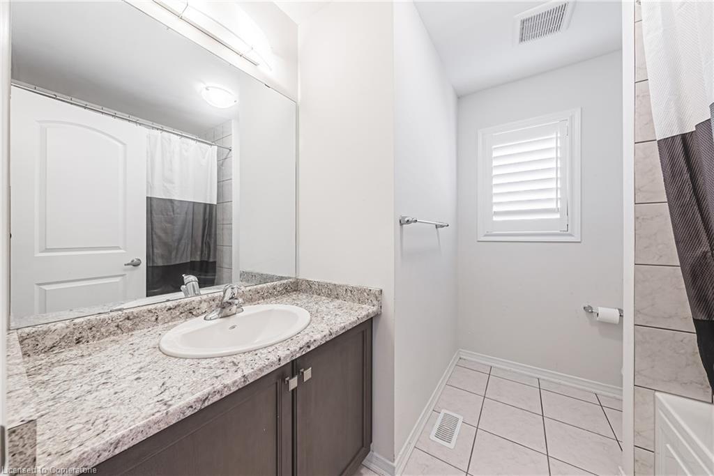 11 Mcwatters Street, Binbrook, ON - Indoor Photo Showing Bathroom