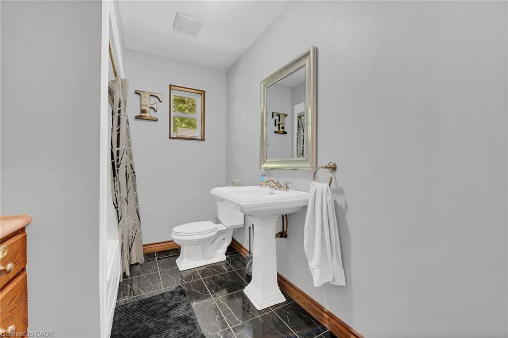 920 Highway 56, York, ON - Indoor Photo Showing Bathroom