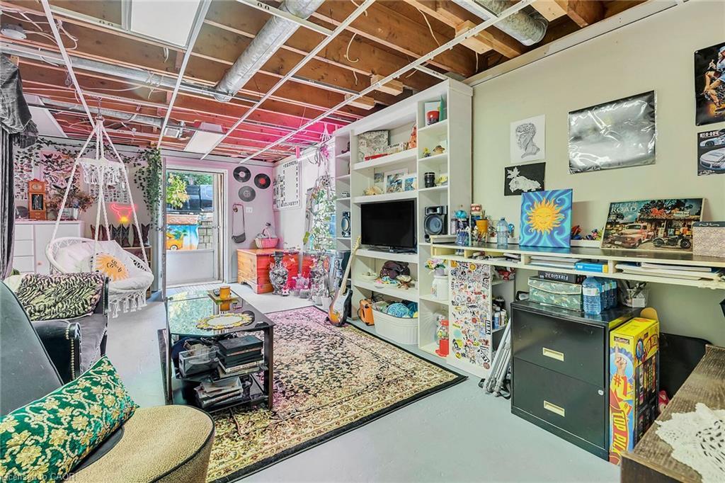 920 Highway 56, York, ON - Indoor Photo Showing Other Room