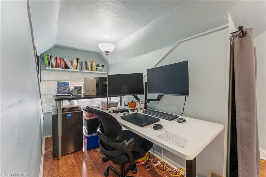 137 Victoria Avenue N, Hamilton, ON - Indoor Photo Showing Office