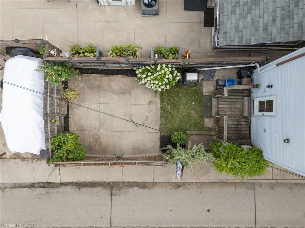 137 Victoria Avenue N, Hamilton, ON - Outdoor