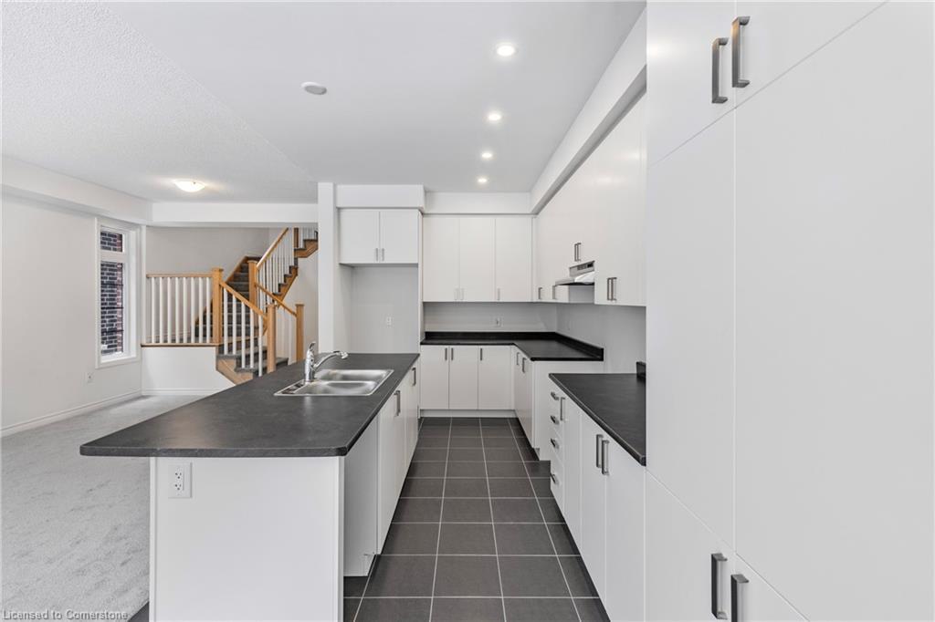 12 Sassafras Road, Midhurst, ON - Indoor Photo Showing Kitchen With Double Sink